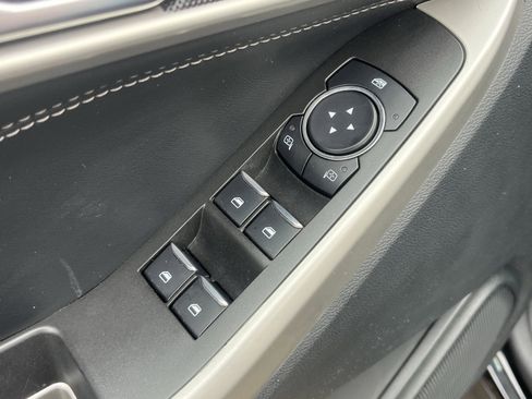 Certified 2023 Ford Explorer XLT w/ Equipment Group 202A image 13