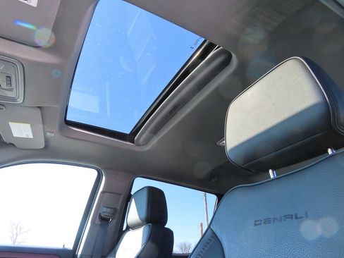 Certified 2025 GMC Sierra 1500 Denali w/ Denali Reserve Package image 7