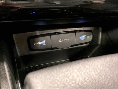 Used 2024 Hyundai Tucson SE AWD/4WD image 16