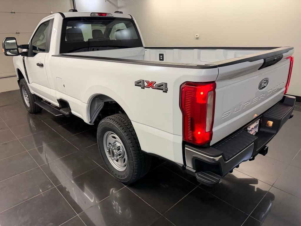 New 2027 Ford F350 XL w/ XL Chrome Package AWD/4WD image 4
