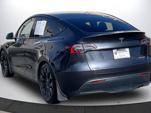 Used 2024 Tesla Model Y Performance image 7