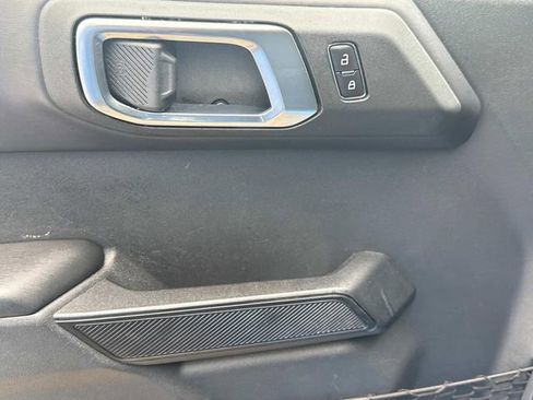 Used 2025 Ford Bronco Badlands AWD/4WD image 28
