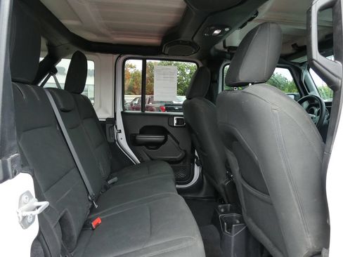 Used 2018 Jeep Wrangler Unlimited Sport S AWD/4WD image 14