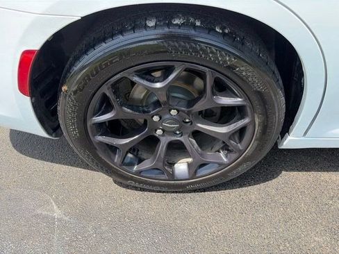 Used 2020 Chrysler 300 S RWD image 43