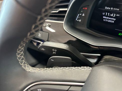 Used 2023 Audi Q8 Premium Plus w/ Premium Plus Package image 18