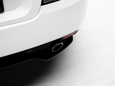 Used 2016 Aston Martin DB9 GT image 34