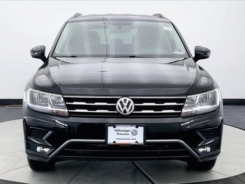 Used 2018 Volkswagen Tiguan S image 3