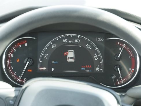 Certified 2025 Toyota RAV4 LE image 30