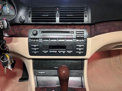 Used 2002 BMW 325Ci 325Ci Coupe 2D image 28