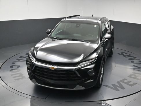 Used 2024 Chevrolet Blazer LT w/ Convenience Package FWD image 30