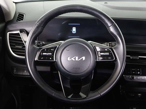 Used 2025 Kia Seltos S image 37
