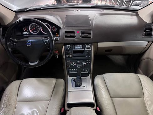 Used 2013 Volvo XC90 3.2 image 14