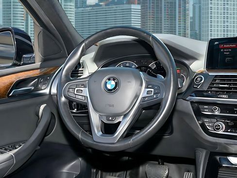 Used 2019 BMW X4 xDrive30i w/ Driving Assistance Package AWD/4WD image 22