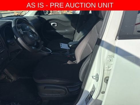 Used 2015 Kia Soul image 8