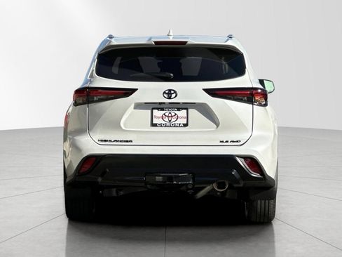 New 2026 Toyota Highlander XLE image 4