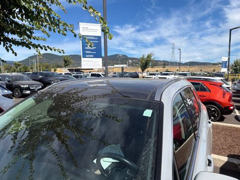 Used 2024 Kia Sorento S w/ Panoramic Sunroof Package AWD/4WD image 7