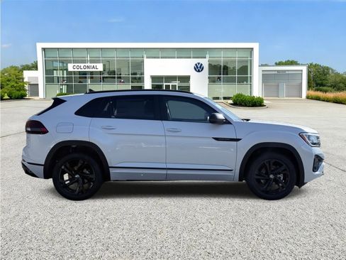 New 2026 Volkswagen Atlas Cross Sport SEL R-Line AWD/4WD image 6