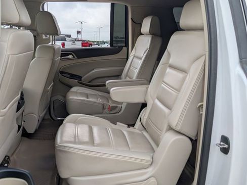 Used 2020 GMC Yukon XL Denali image 25