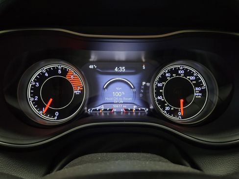 Used 2020 Jeep Cherokee High Altitude image 28