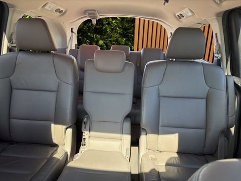 Used 2013 Honda Odyssey Touring Elite image 5