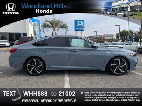 Used 2022 Honda Accord Sport image 4