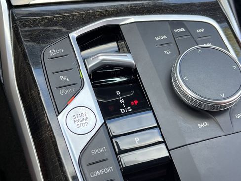 Used 2023 BMW 330i xDrive Sedan w/ Premium Package image 20