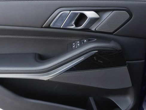 Used 2026 BMW X7 M60i image 30