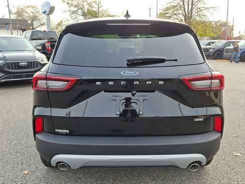 New 2026 Ford Escape SE image 13