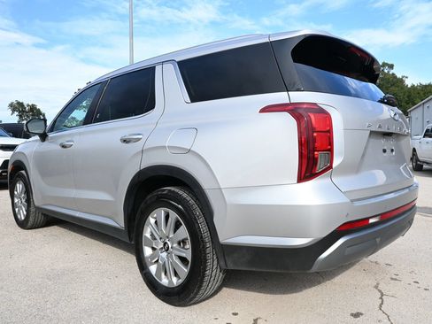 Used 2025 Hyundai Palisade SEL FWD image 4