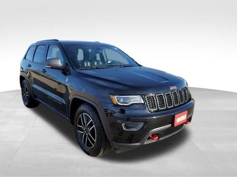 Used 2021 Jeep Grand Cherokee Trailhawk w/ Trailhawk Luxury Group image 3