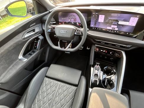 New 2026 Audi SQ5 Premium Plus AWD/4WD image 9