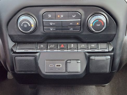 Used 2022 Chevrolet Silverado 1500 Custom image 26