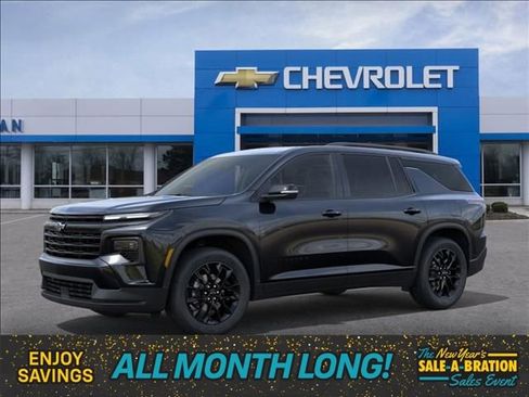 New 2026 Chevrolet Traverse LT image 2