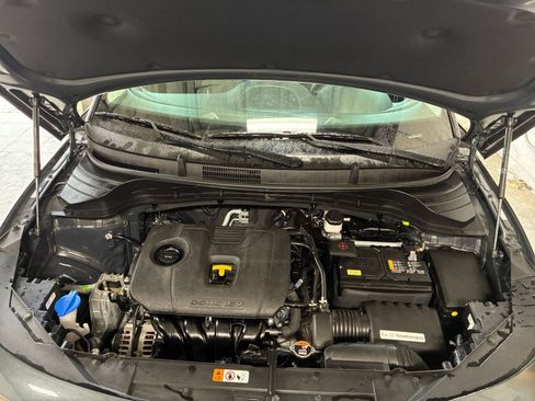 Used 2025 Kia Soul LX w/ LX Technology Package image 30