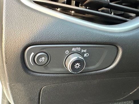 Used 2024 Chevrolet Malibu LT image 27