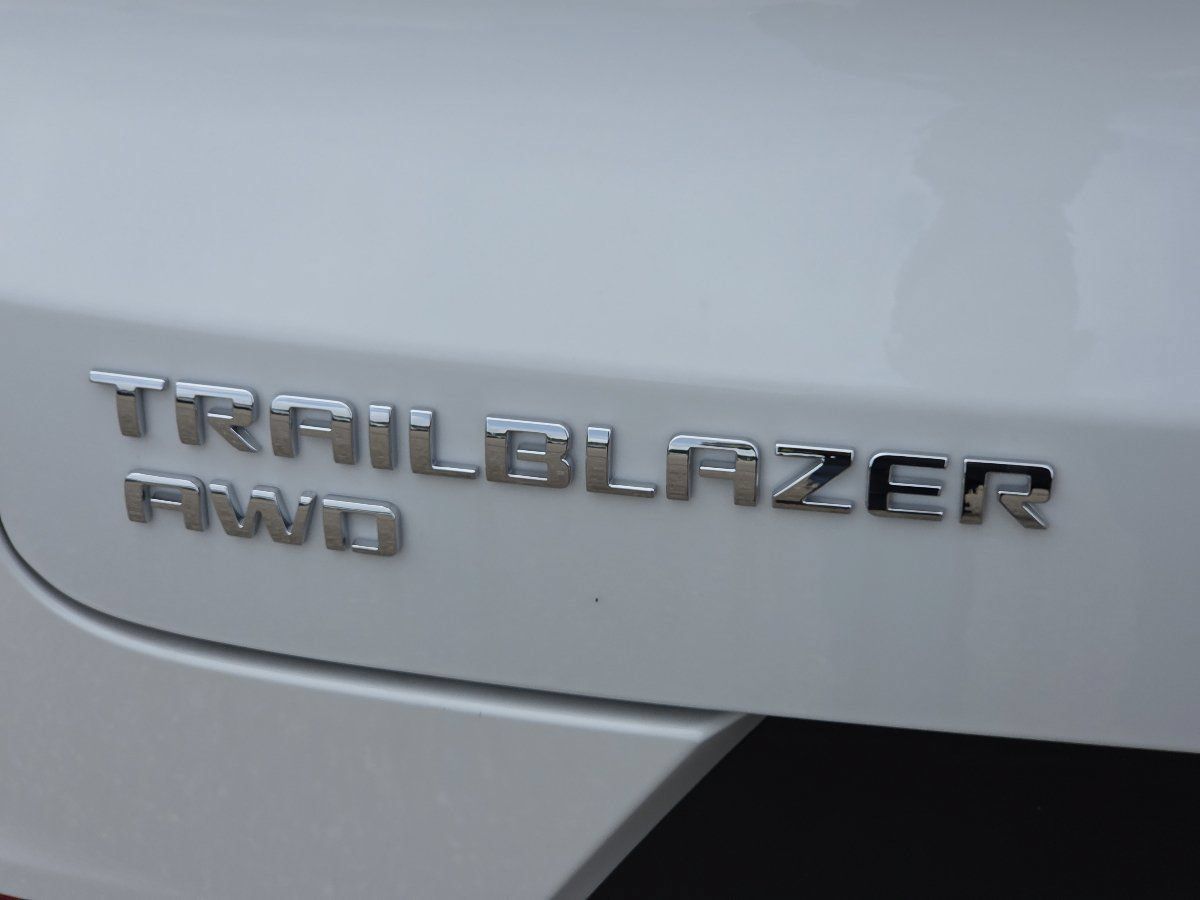 New 2026 Chevrolet TrailBlazer LT AWD/4WD image 5