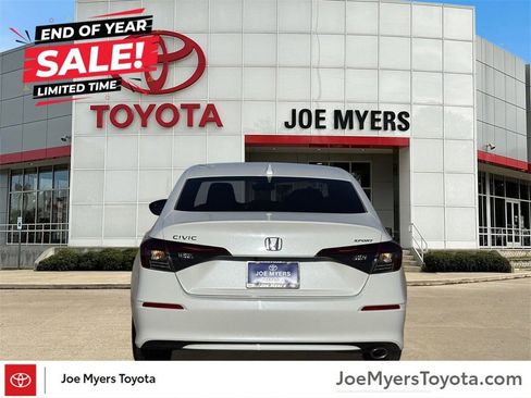 Used 2025 Honda Civic Sport image 6