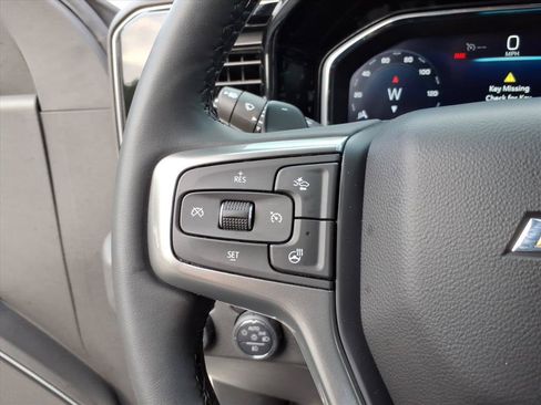 Used 2025 Chevrolet Silverado 1500 LTZ AWD/4WD image 20