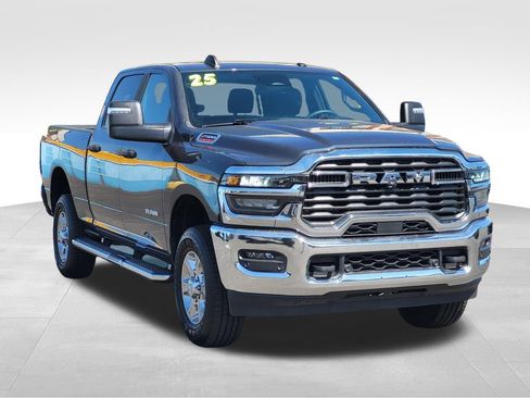 Used 2025 RAM 2500 Big Horn AWD/4WD image 6