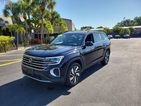 Used 2026 Volkswagen Atlas SE FWD image 11