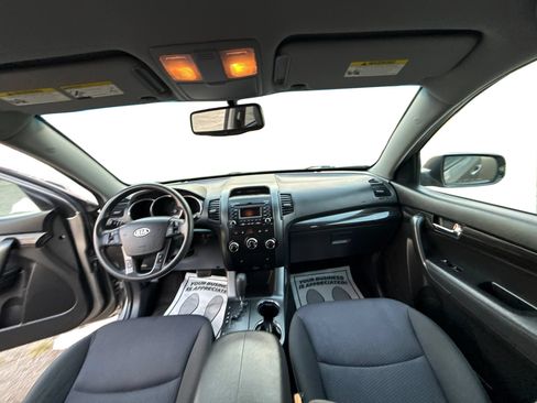 Used 2011 Kia Sorento 2WD w/ Convenience Pkg image 21