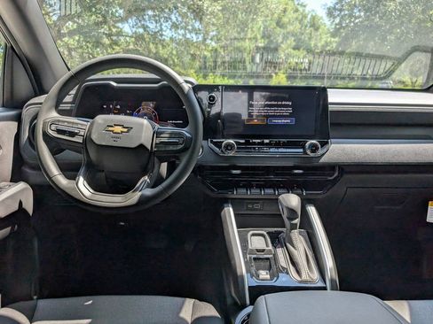 New 2026 Chevrolet Colorado W/T image 12