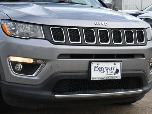 Used 2018 Jeep Compass Limited w/ Navigation Group AWD/4WD image 29