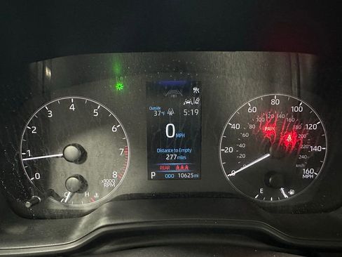 Used 2025 Toyota Corolla LE image 23