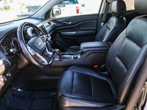 Used 2019 GMC Acadia SLT image 17