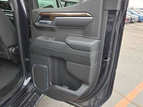 Used 2025 GMC Sierra 1500 Elevation image 10