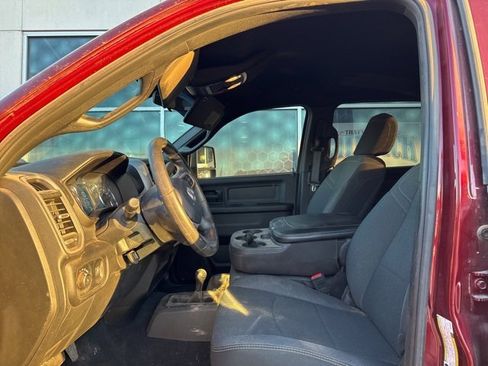 Used 2024 RAM 2500 Tradesman w/ Chrome Appearance Group image 8