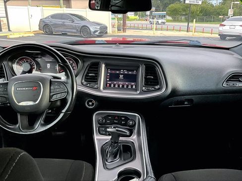Used 2020 Dodge Challenger GT RWD image 5