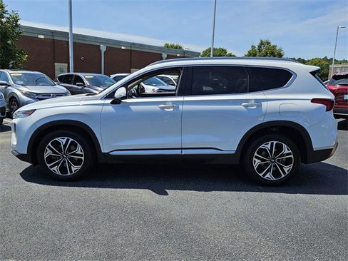 Used 2019 Hyundai Santa Fe SEL w/ Cargo Package image 4
