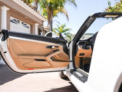 Used 2015 Porsche 911 Carrera S RWD image 30